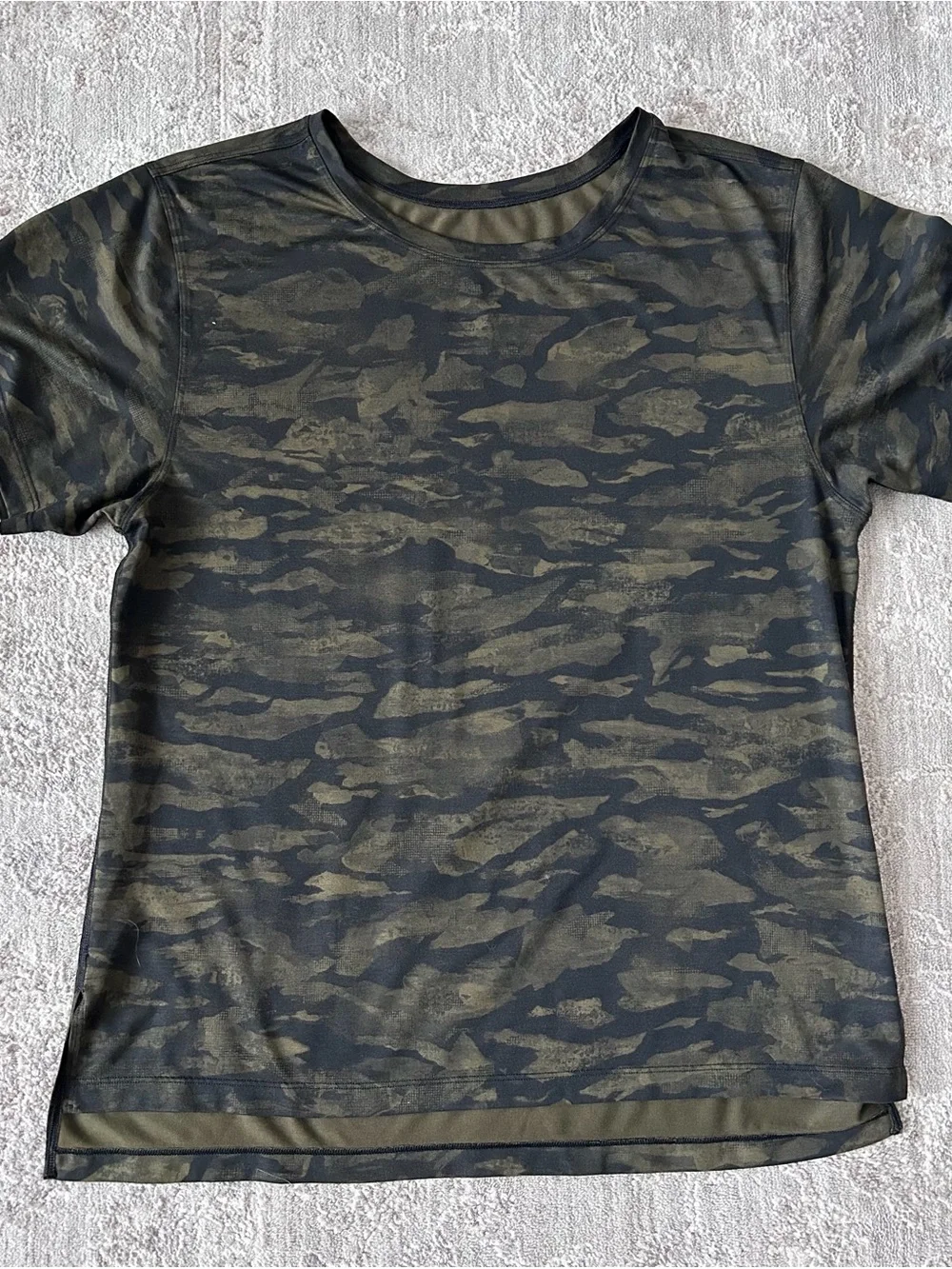 LULULEMON Women’s Sz  L Camo Activewear Relaxed Black Brown Short Sleeve T-Shirt